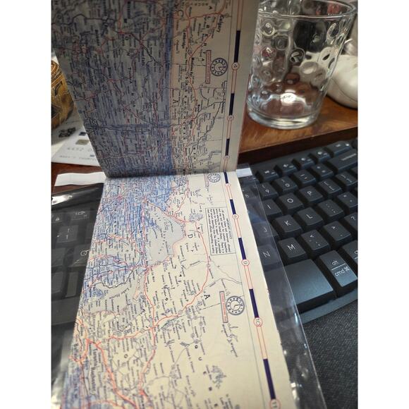 VTG Standard Oil Montana Road Map 1950s Gas Station Attendant Art USA FREE S&H - Picture 4 of 4